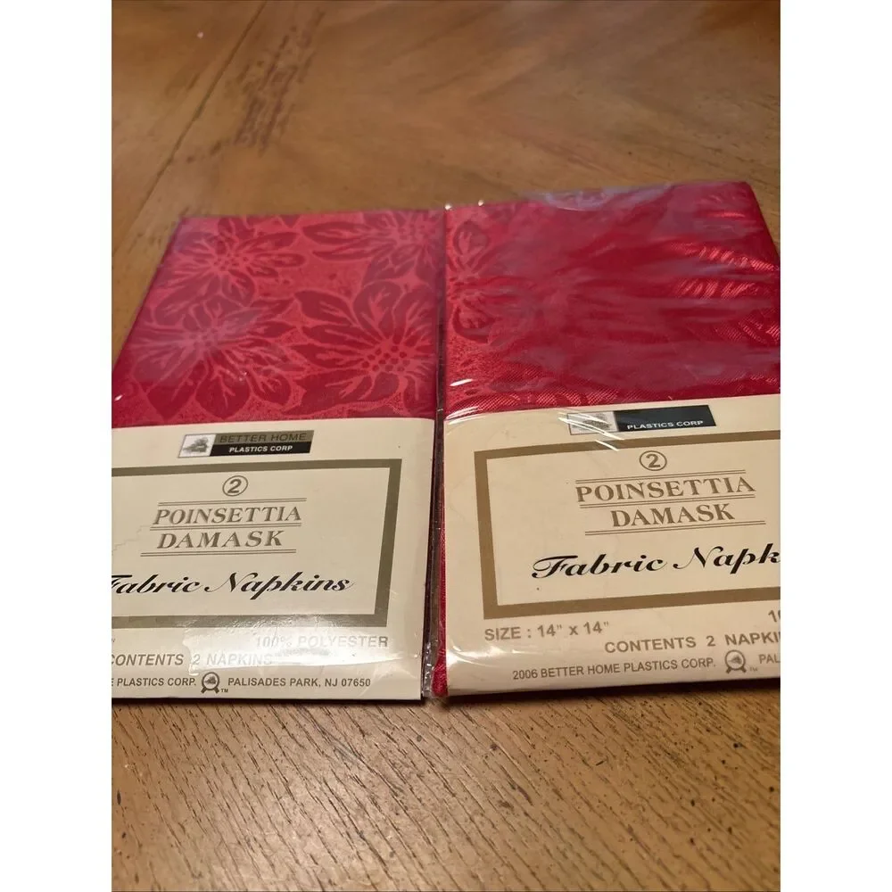 New Better Home POINSETTIA DAMASK Red fabric napkins 2 Packs Of 2 Total 4 size 1